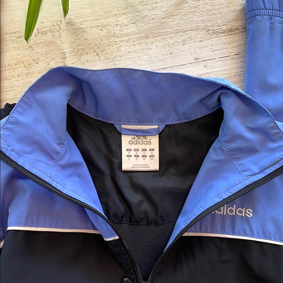 Vintage Adidas Two-Tone Blue and Black Zip Up Jacket - Picture 2 of 5